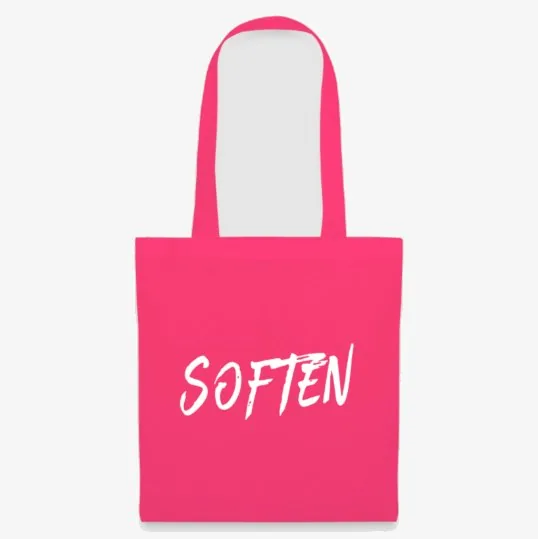 Knallpinker Stoffbeutel, darauf in weißer Pinselschrift: SOFTEN